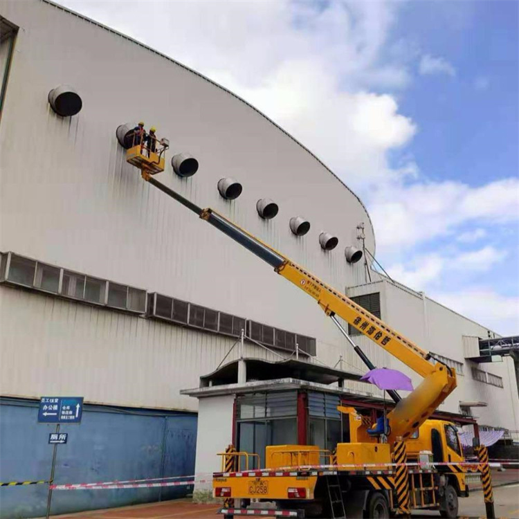 茶陵高空作业车出租服务：专业广告牌安装解决方案