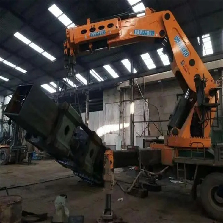 茶陵130吨折臂吊车出租吊机租赁附近电话