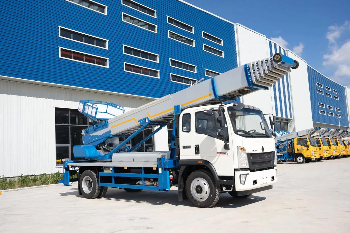 茶陵出租云梯车高空作业车 建筑垃圾搬运